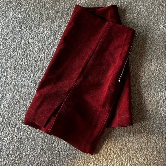 Entro red/burgundy skort - Picture 3 of 6